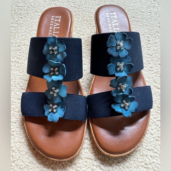 Blue Floral Wedges Size 7.5 - Picture 2 of 5